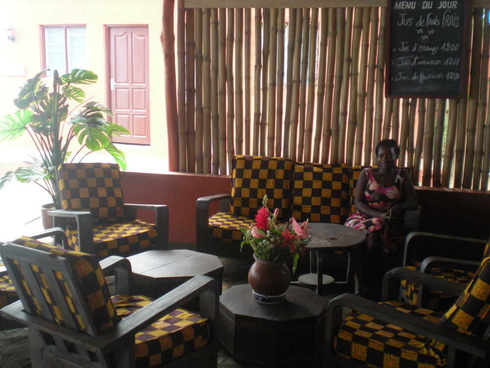 Hotel Robinson Plage Lomé Esterno foto