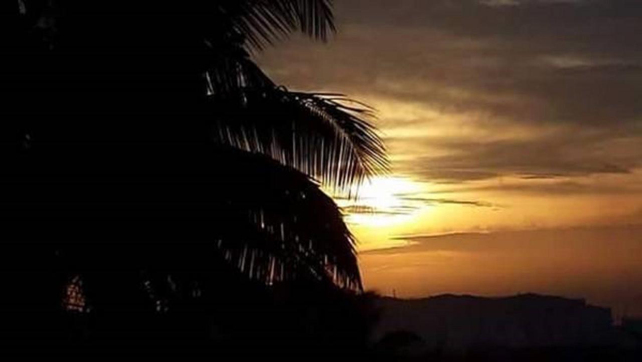 Hotel Robinson Plage Lomé Esterno foto