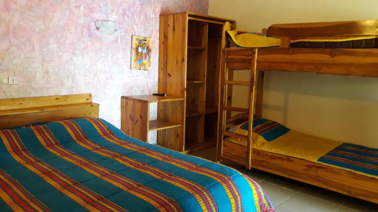 Hotel Robinson Plage Lomé Esterno foto